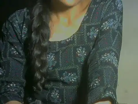 Snapshot of mayra89 chatting on 06/22/26, 03:42 mayra89 online show from 06/22/26, 03:42