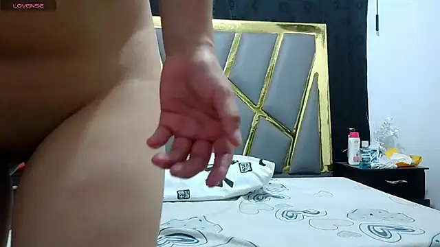 Snapshot of kangomez chatting on 03/21/25, 03:22 kangomez online show from 03/21/25, 03:22