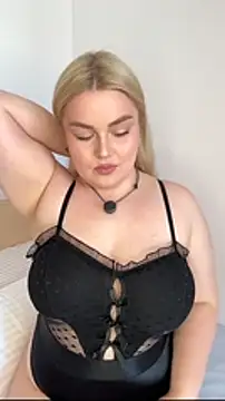 April Vancee online show from 04/18/26, 11:01