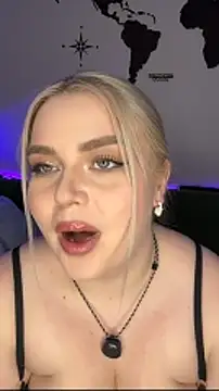 April Vancee online show from 03/22/26, 04:08