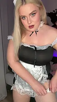 April Vancee online show from 10/28/25, 02:16