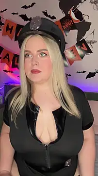 April Vancee online show from 10/30/25, 03:20