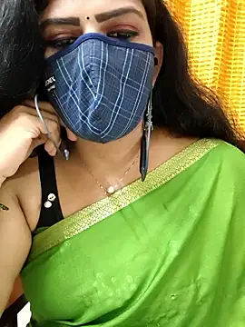 Snapshot of ashmitha chatting on 11/19/25, 06:08 ashmitha online show from 11/19/25, 06:08