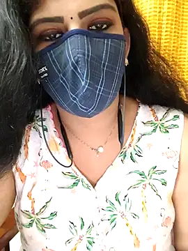 Snapshot of ashmitha chatting on 11/28/25, 07:36 ashmitha online show from 11/28/25, 07:36