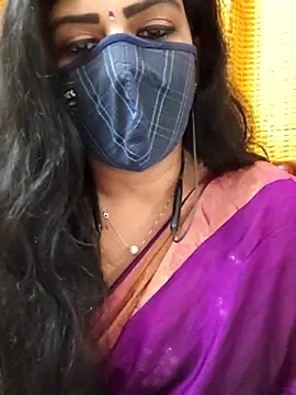 Snapshot of ashmitha chatting on 12/15/25, 09:09 ashmitha online show from 12/15/25, 09:09