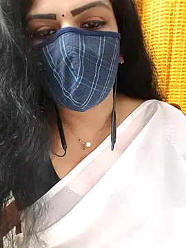 Snapshot of ashmitha chatting on 12/02/25, 06:31 ashmitha online show from 12/02/25, 06:31