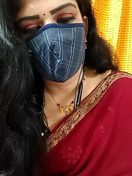 Snapshot of ashmitha chatting on 12/13/25, 08:04 ashmitha online show from 12/13/25, 08:04