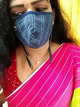 Snapshot of ashmitha chatting on 10/21/25, 10:47 ashmitha online show from 10/21/25, 10:47