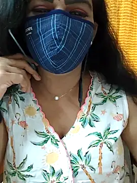 Snapshot of ashmitha chatting on 10/30/25, 10:24 ashmitha online show from 10/30/25, 10:24