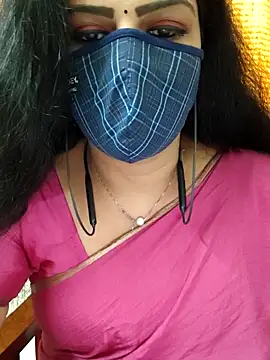 Snapshot of ashmitha chatting on 11/13/25, 05:44 ashmitha online show from 11/13/25, 05:44