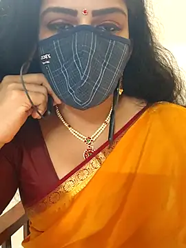 Snapshot of ashmitha chatting on 11/18/25, 04:10 ashmitha online show from 11/18/25, 04:10