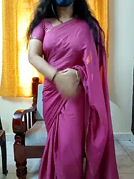 Snapshot of ashmitha chatting on 11/28/25, 07:30 ashmitha online show from 11/28/25, 07:30