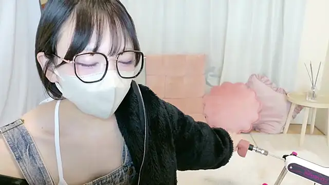 mami-pokoch online show from 12/01/25, 02:18