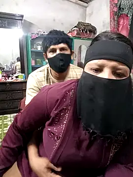 Pakhi Couple 69 online show from 09/25/25, 02:12