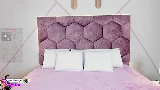 aurora collinss  online show from 10/09/25, 12:38