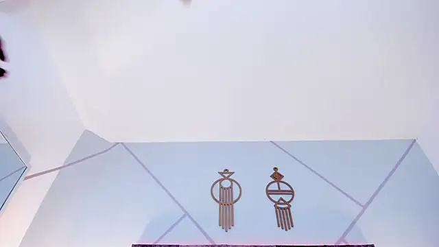 aurora collinss  online show from 11/07/25, 01:48