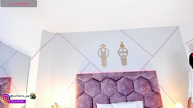 aurora collinss  online show from 02/10/26, 01:10