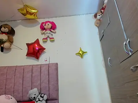 hot-nikol online show from 03/22/25, 10:37