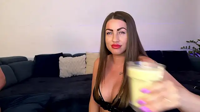 Milf Andy online show from 07/29/26, 01:32
