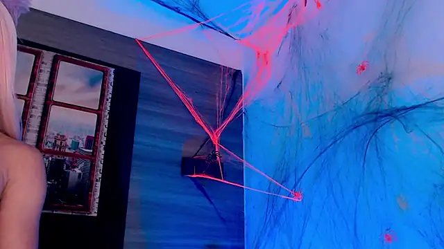 SashaNova online show from 10/16/25, 05:38