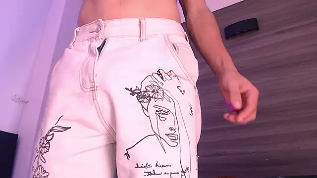 SashaNova online show from 01/17/26, 05:22