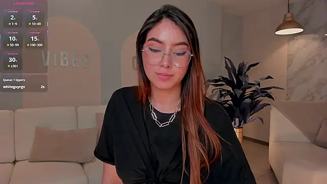Snapshot of MaddisonCollins chatting on 03/19/25, 02:16 MaddisonCollins online show from 03/19/25, 02:16
