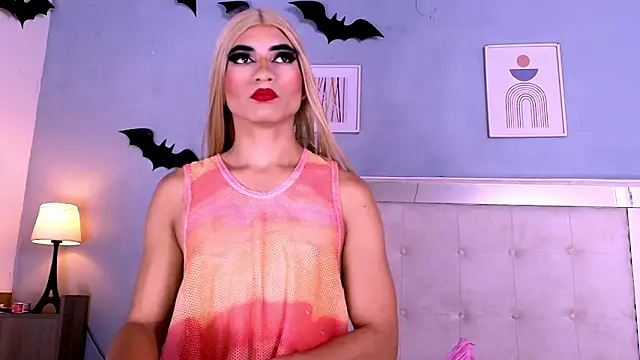 Emily Castillo 1 online show from 11/23/25, 04:22