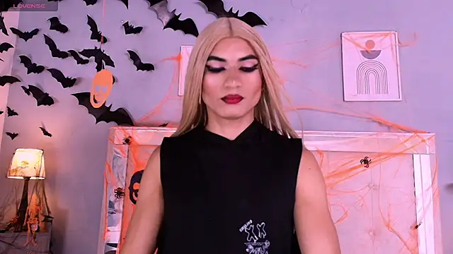 Emily Castillo 1 online show from 10/24/25, 04:22