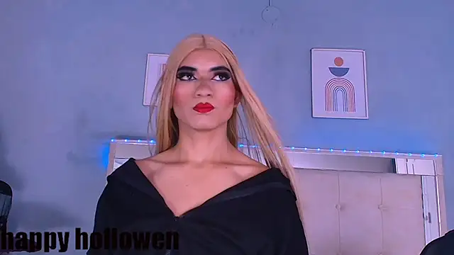 Emily Castillo 1 online show from 10/15/25, 05:06