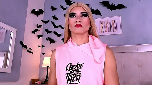 Emily Castillo 1 online show from 11/17/25, 04:27