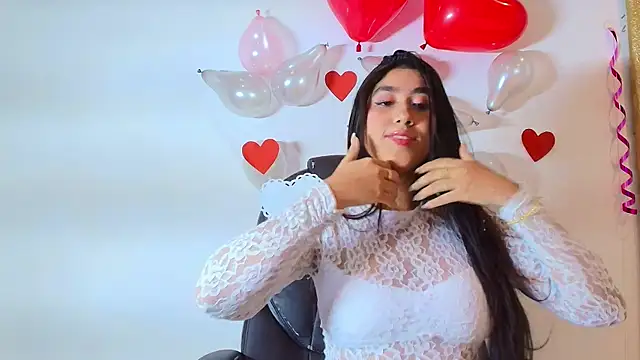 Snapshot of Mia_Montess chatting on 02/14/26, 01:00 Mia Montess online show from 02/14/26, 01:00