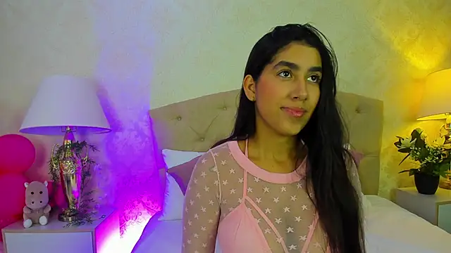 Mia Montess online show from 04/13/26, 05:17