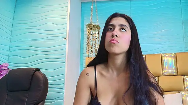 Mia Montess online show from 10/03/25, 12:50
