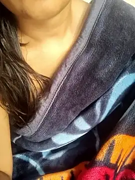 Snapshot of Miss_Love25 chatting on 11/20/25, 09:21 Miss Love25 online show from 11/20/25, 09:21