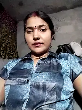 Snapshot of Maidangirl chatting on 10/04/25, 04:19 Maidangirl online show from 10/04/25, 04:19