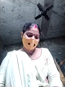 Snapshot of Maidangirl chatting on 09/18/25, 03:53 Maidangirl online show from 09/18/25, 03:53