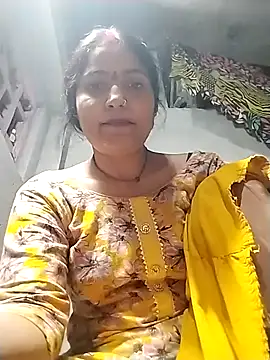 Snapshot of Maidangirl chatting on 09/19/25, 02:43 Maidangirl online show from 09/19/25, 02:43