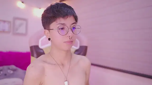 tommy blue online show from 04/11/26, 01:57