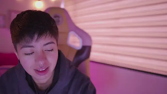 tommy blue online show from 03/27/26, 01:23