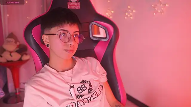 tommy blue online show from 03/31/26, 12:34