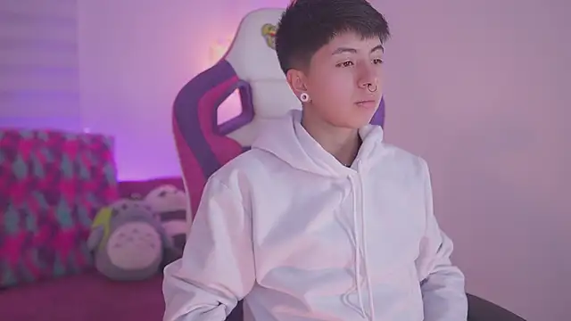 tommy blue online show from 11/10/25, 12:43