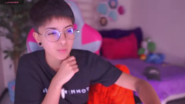 tommy blue online show from 04/09/26, 12:56