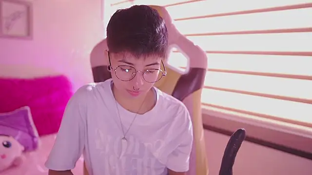 tommy blue online show from 04/14/26, 12:54