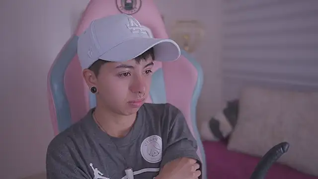 tommy blue online show from 11/19/25, 12:38