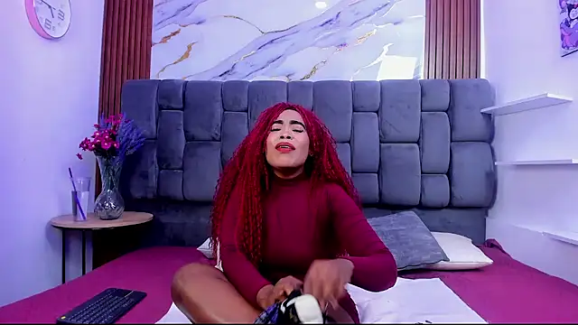 CandyMartinez  online show from 11/22/25, 03:33