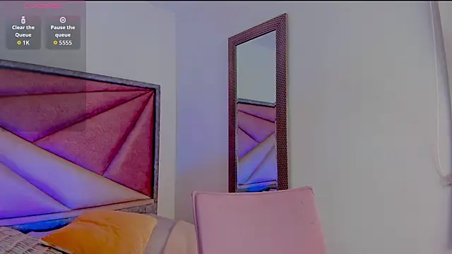 SaskiaGrendel online show from 04/02/26, 12:07