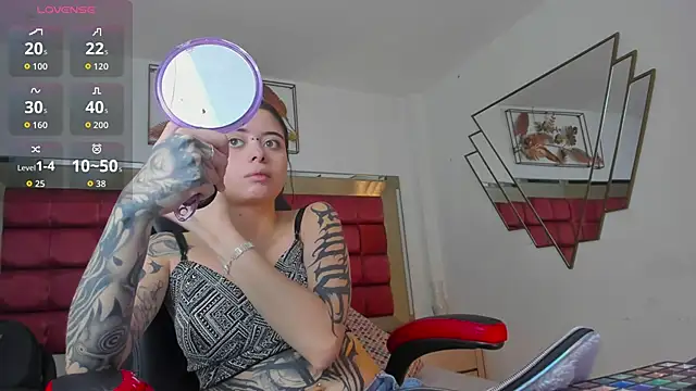 SaskiaGrendel online show from 04/13/26, 11:20