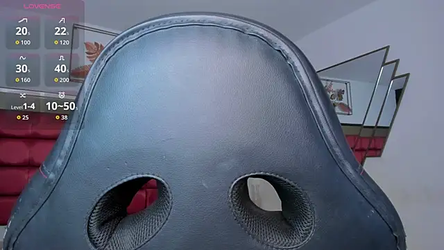 SaskiaGrendel online show from 04/28/26, 12:09