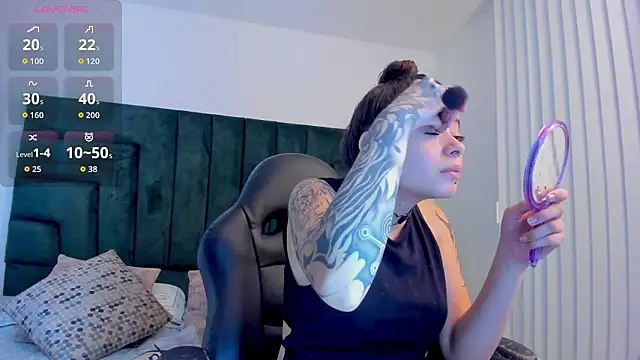 SaskiaGrendel online show from 03/10/26, 12:14