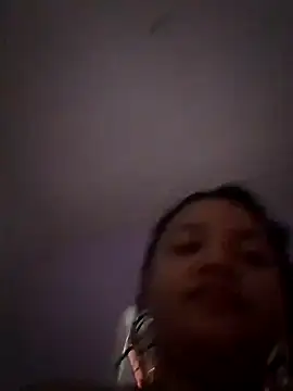 Snapshot of viviksmel chatting on 10/11/25, 07:04 viviksmel online show from 10/11/25, 07:04